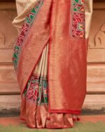 Women Traditional Saree - Image 5